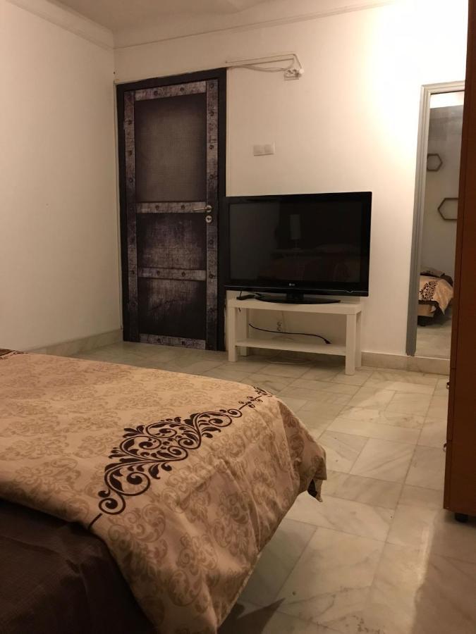 Large Apartment City Centre Bucareste Exterior foto