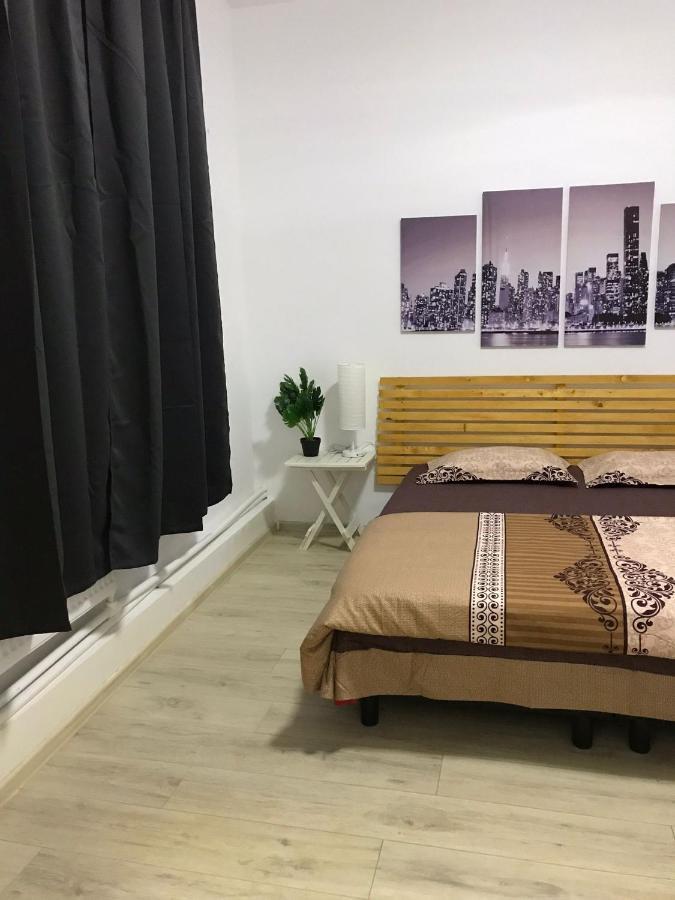 Large Apartment City Centre Bucareste Exterior foto